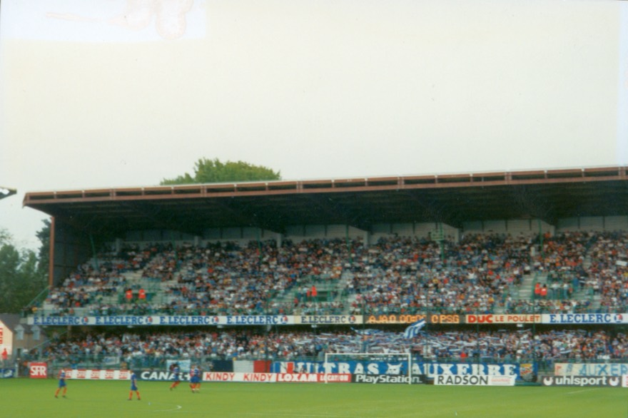 Home supporters at the Division 1 game between AJ Auxerre and FC Paris Saint-Germain (2:3) on August 7, 1997 in front of 20,000 spectators at the Stade de l'Abb